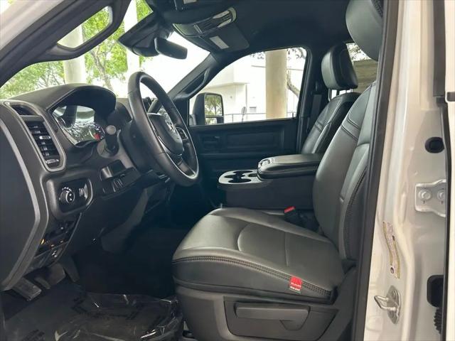 2025 Ram 3500 Tradesman Crew Cab 4x4 8 Box