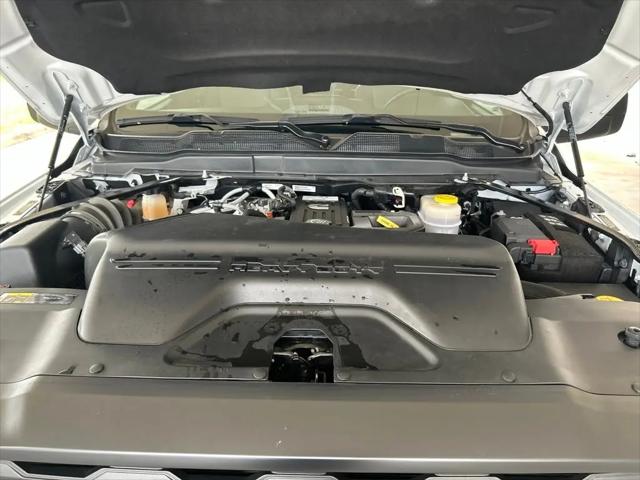2025 Ram 3500 Tradesman Crew Cab 4x4 8 Box