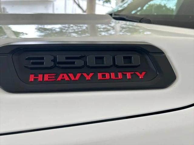 2025 Ram 3500 Tradesman Crew Cab 4x4 8 Box