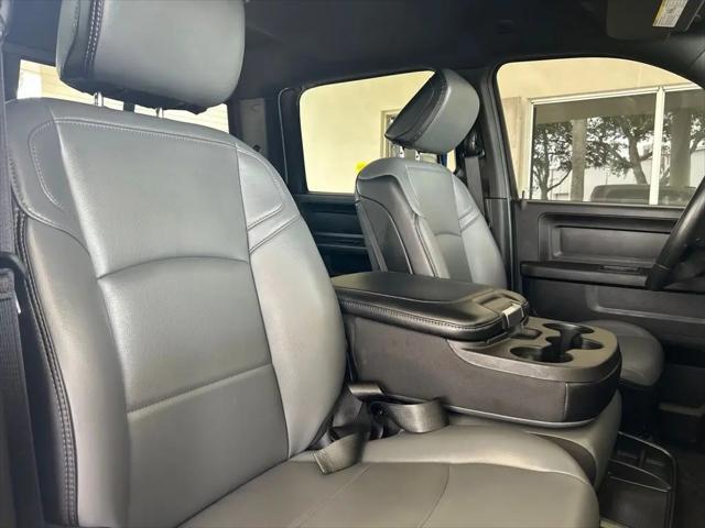 2025 Ram 3500 Tradesman Crew Cab 4x4 8 Box