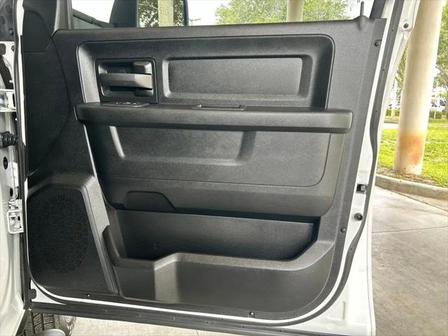 2025 Ram 3500 Tradesman Crew Cab 4x4 8 Box