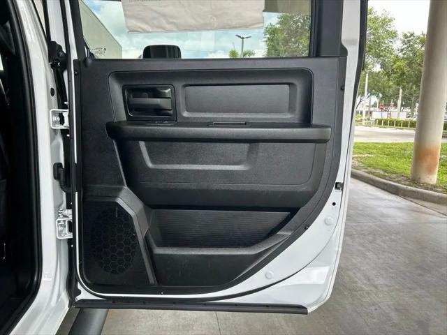 2025 Ram 3500 Tradesman Crew Cab 4x4 8 Box