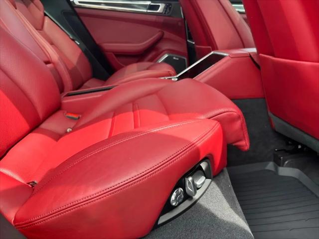2018 Porsche Panamera Turbo