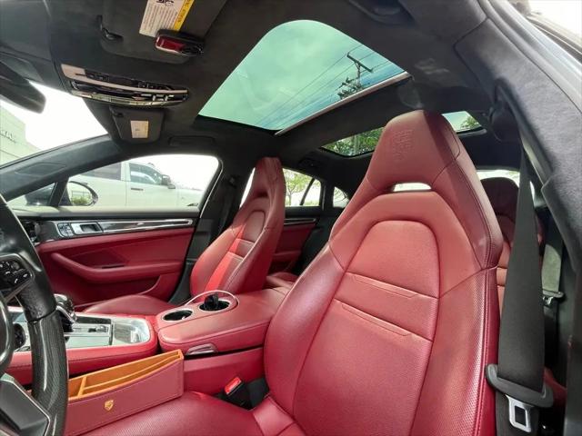 2018 Porsche Panamera Turbo