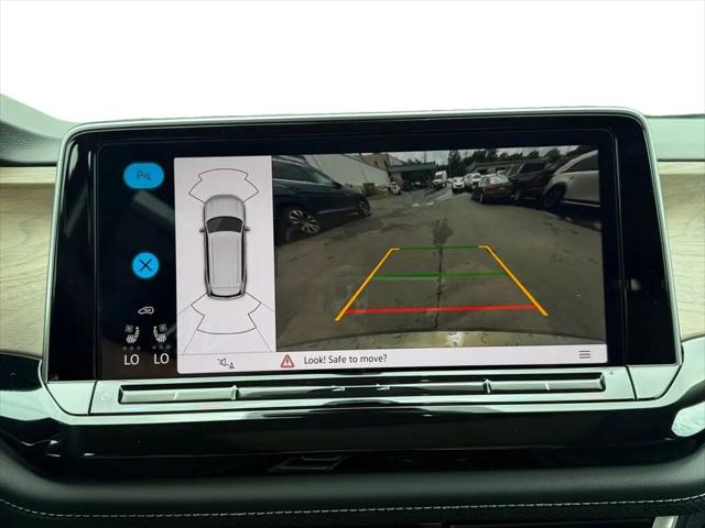 2026 Volkswagen Atlas SE with Technology