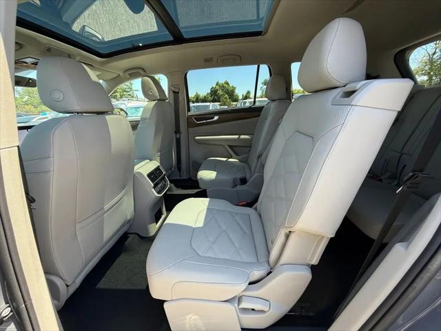 2026 Volkswagen Atlas SE with Technology