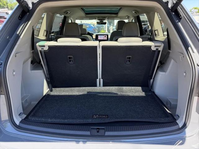 2026 Volkswagen Atlas SE with Technology