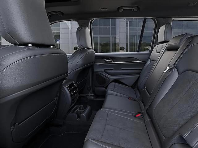 2026 Jeep Grand Cherokee L Altitude 4x4