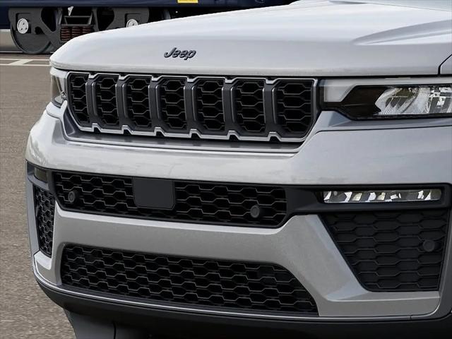 2026 Jeep Grand Cherokee 85th Anniversay Edition 4x4