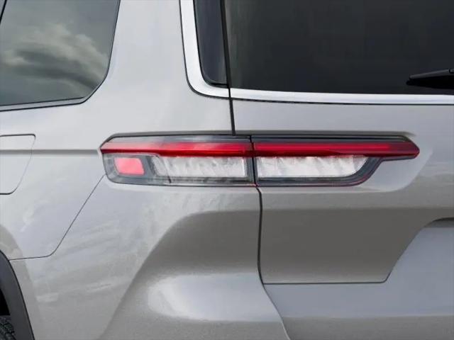 2026 Jeep Grand Cherokee L Laredo 4x2