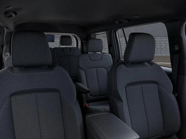 2026 Jeep Grand Cherokee L Laredo 4x2