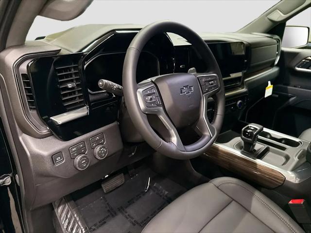 2026 Chevrolet Silverado 1500 4WD Crew Cab Standard Bed RST