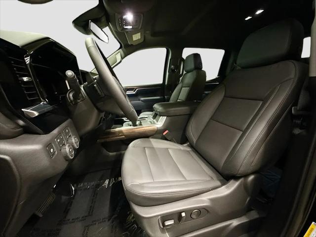 2026 Chevrolet Silverado 1500 4WD Crew Cab Standard Bed RST
