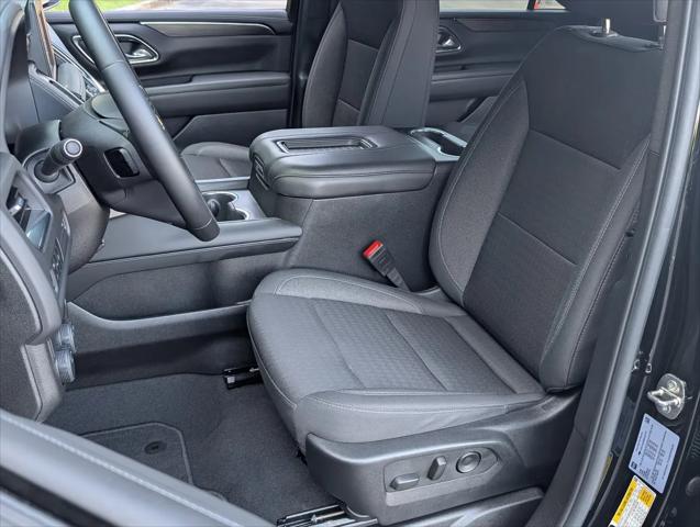 2024 Chevrolet Suburban 2WD LS