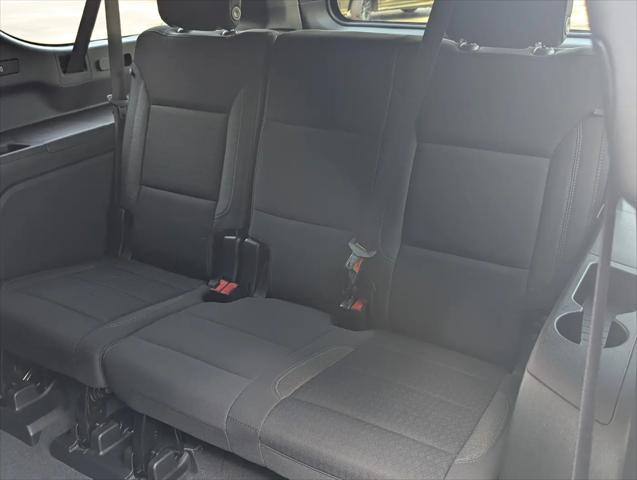 2024 Chevrolet Suburban 2WD LS