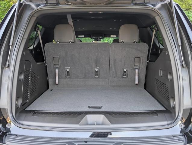 2024 Chevrolet Suburban 2WD LS