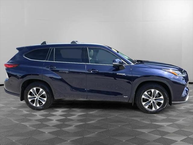 2021 Toyota Highlander Hybrid XLE