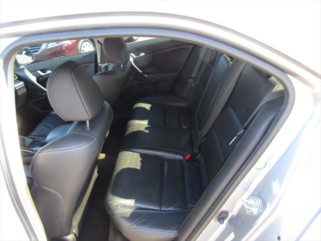 2011 Acura TSX 5-Speed AT