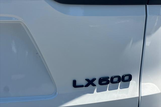 2026 Lexus LX Luxury