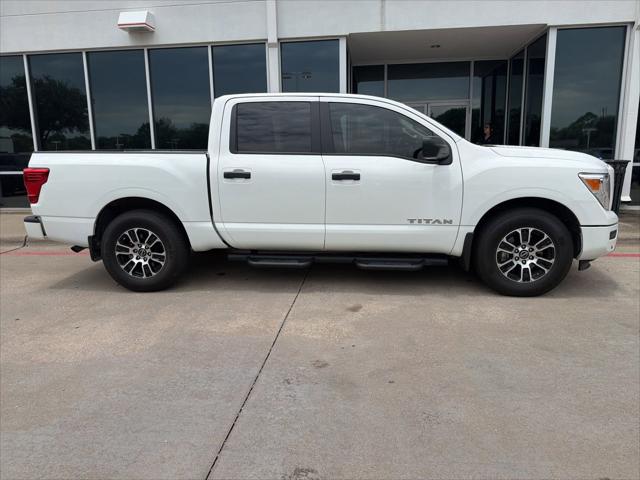2024 Nissan Titan Crew Cab SV 4x2