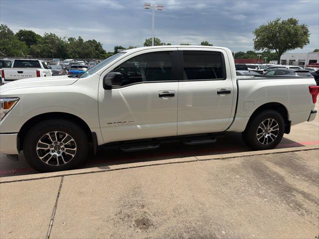 2024 Nissan Titan Crew Cab SV 4x2