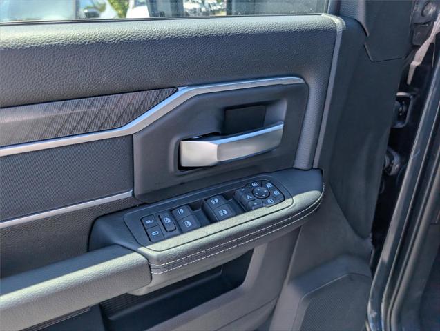 2026 Ram 3500 Big Horn Crew Cab 4x4 8' Box