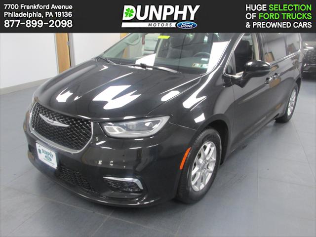 2023 Chrysler Pacifica Touring L for sale in Philadelphia, PA