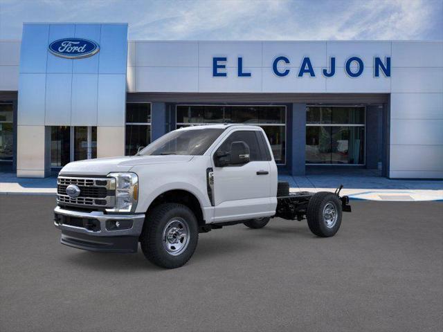 2025 Ford F-350 Super Duty Chassis Cab