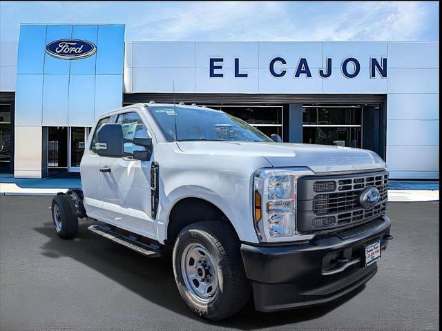 2026 Ford F-350 Chassis Base