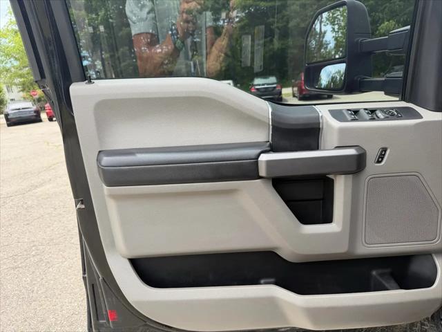 2019 Ford F-550 LARIAT 4WD SuperCab 168"" WB 60"" CA