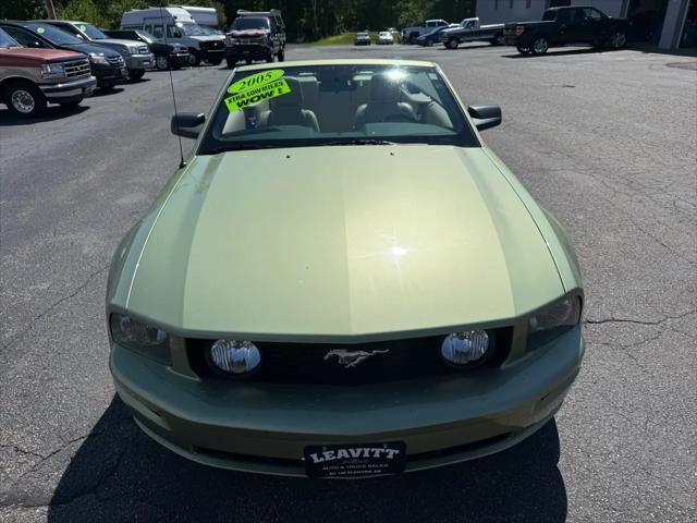 2005 Ford Mustang GT CONVERTIBLE 5 SPEED 14K MILES!!