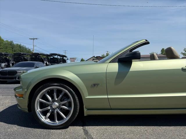 2005 Ford Mustang GT CONVERTIBLE 5 SPEED 14K MILES!!