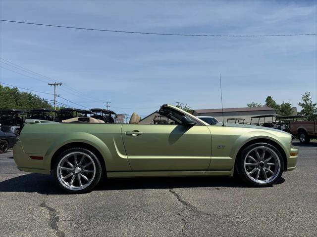 2005 Ford Mustang GT CONVERTIBLE 5 SPEED 14K MILES!!