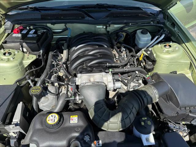 2005 Ford Mustang GT CONVERTIBLE 5 SPEED 14K MILES!!