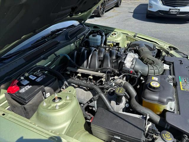 2005 Ford Mustang GT CONVERTIBLE 5 SPEED 14K MILES!!
