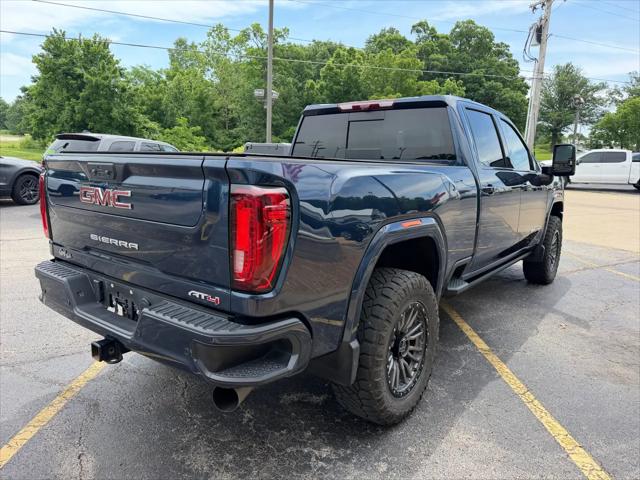 2022 GMC Sierra 2500HD 4WD Crew Cab Standard Bed AT4