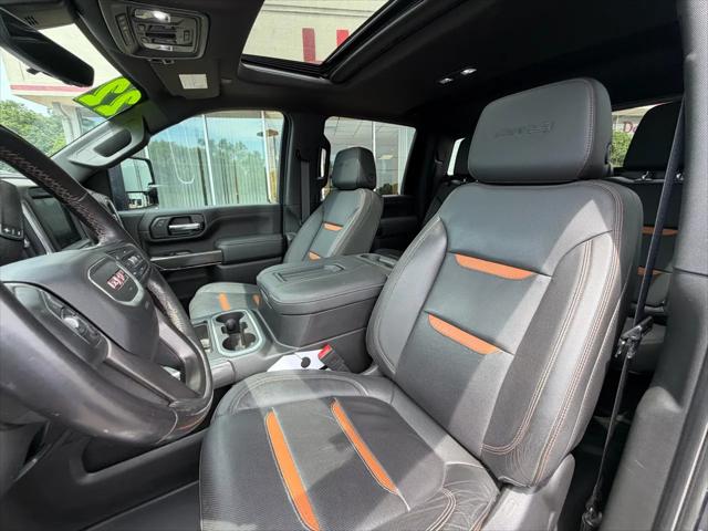2022 GMC Sierra 2500HD 4WD Crew Cab Standard Bed AT4