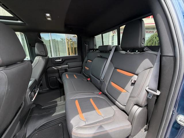 2022 GMC Sierra 2500HD 4WD Crew Cab Standard Bed AT4
