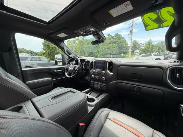 2022 GMC Sierra 2500HD 4WD Crew Cab Standard Bed AT4