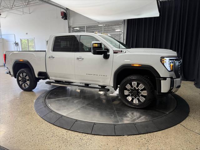 2026 GMC Sierra 2500HD Crew Cab, Standard Bed, Denali, 4WD
