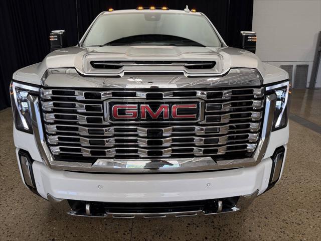 2026 GMC Sierra 2500HD Crew Cab, Standard Bed, Denali, 4WD