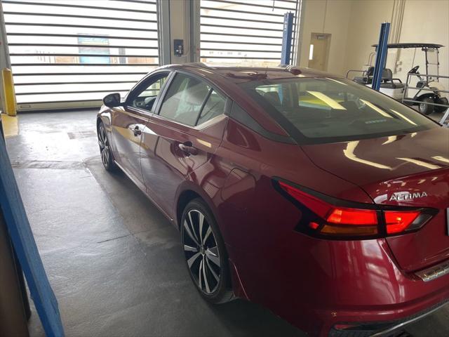 2022 Nissan Altima SR Intelligent AWD