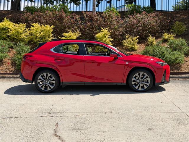 2023 Lexus UX 250h F SPORT Handling