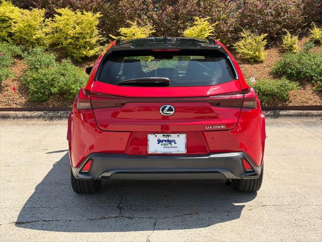 2023 Lexus UX 250h F SPORT Handling