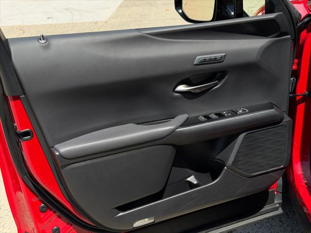 2023 Lexus UX 250h F SPORT Handling