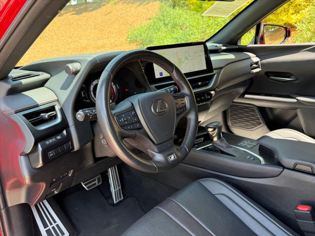 2023 Lexus UX 250h F SPORT Handling