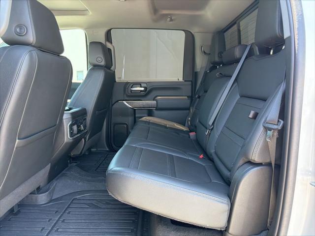 2023 GMC Sierra 3500HD 4WD Crew Cab Standard Bed Denali