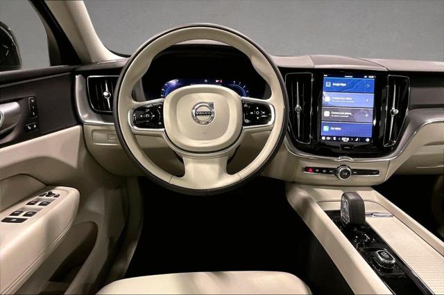 2024 Volvo XC60 B5 Core Dark Theme