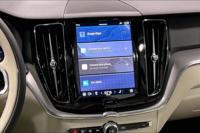 2024 Volvo XC60 B5 Core Dark Theme