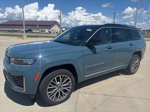 2026 Jeep Grand Cherokee L Summit 4x4